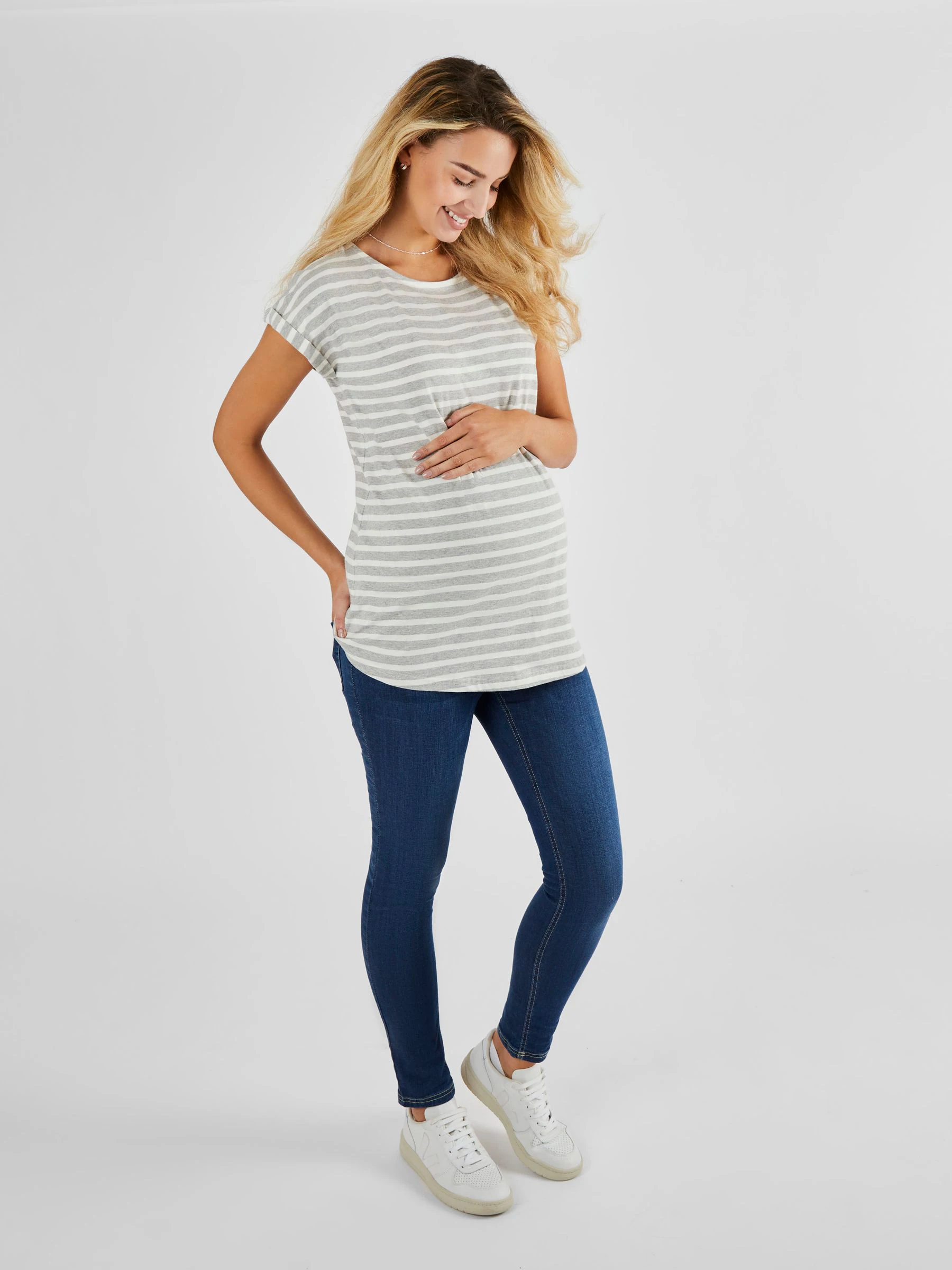 Gemêleerd grijs crèmekleurig gestreept - Jojo Maman Bébé - Katoenen boyfriend-T-shirt voor zwangerschap