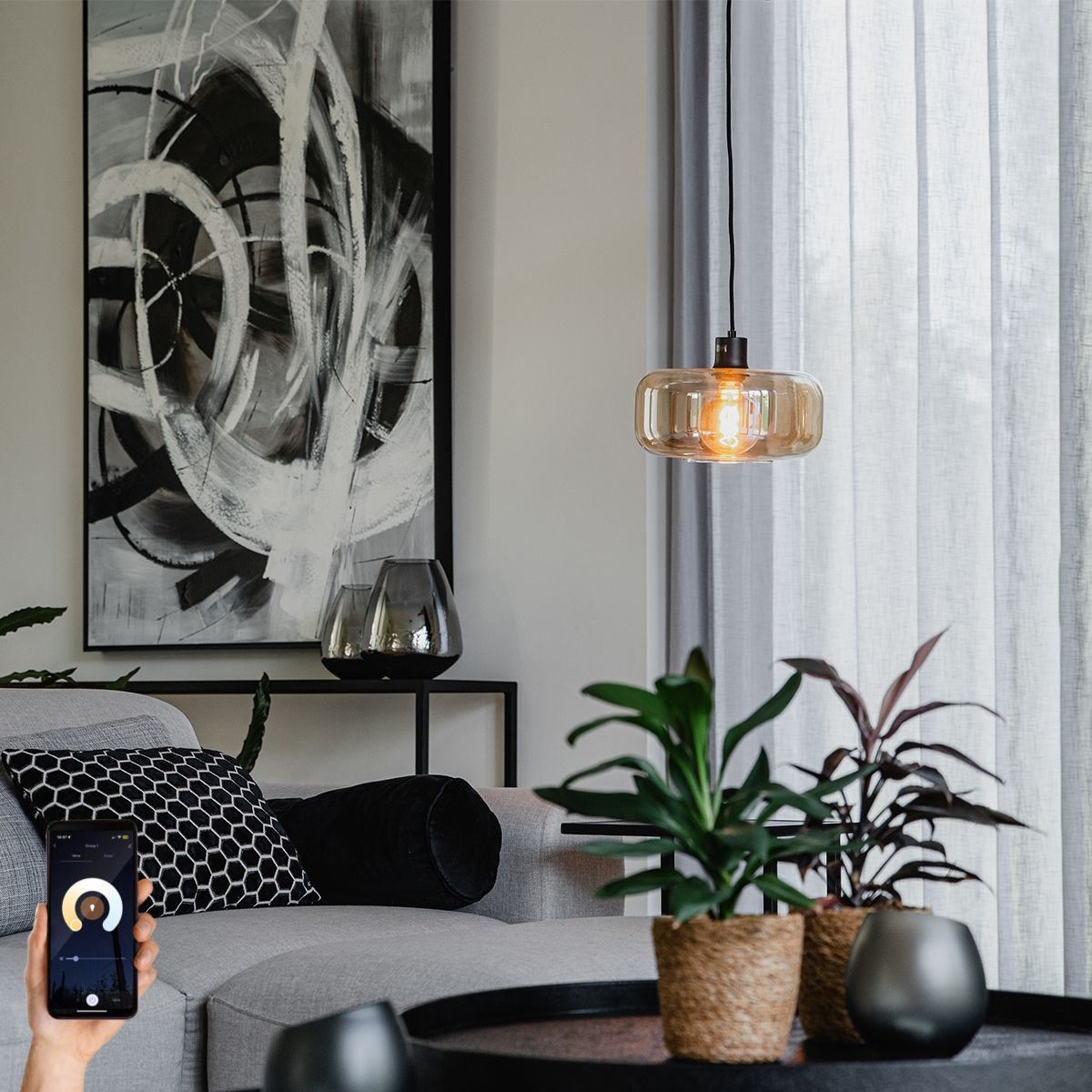Smart hanglamp zwart met amber glas incl. Wifi A60 - Bizle