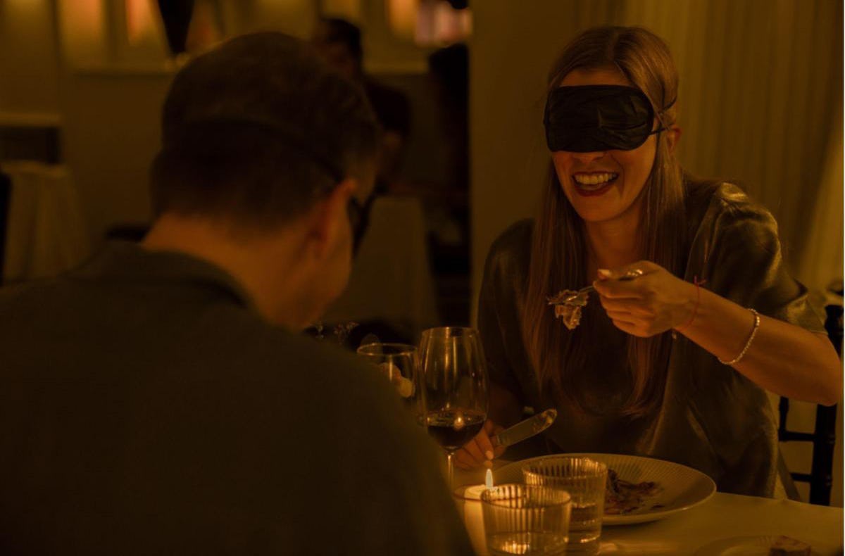 Dinner in the Dark Ahrenshoop für 2 (mit Masken)