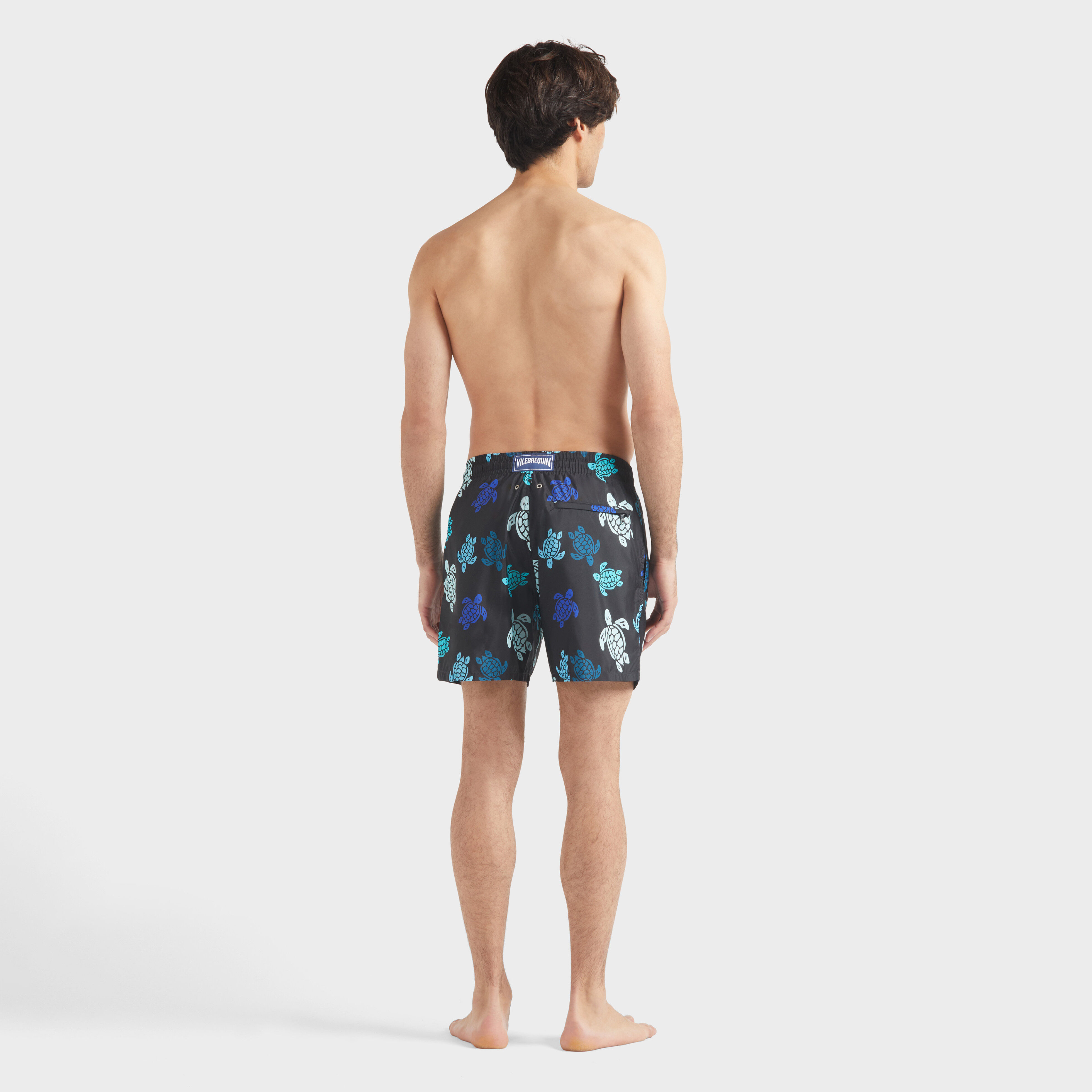 Men Tortues Multicolores Look