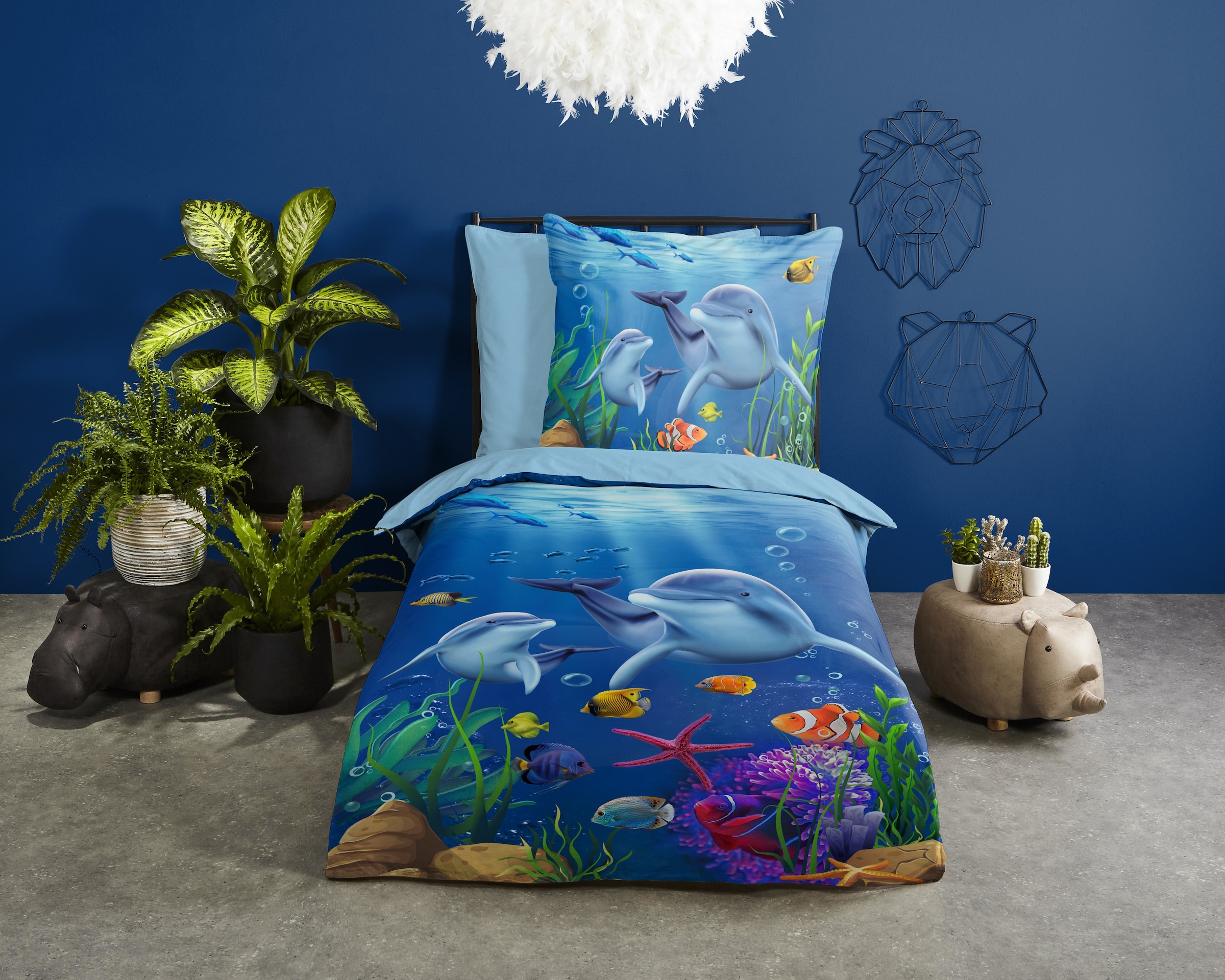 PURE luxury collection Kinderbettwäsche »Mare« 2 Stk. tlg. Mikrofaser, 135x200, Pflegeleicht, Wendeoptik, Kind, Delfin Meer, Blau