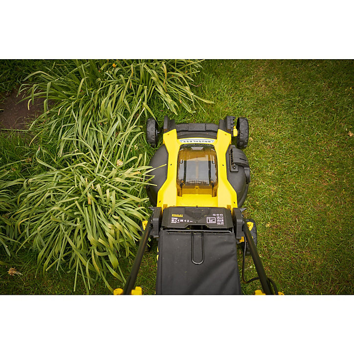 Tondeuse sans fil sur batterie 2 x 18V Stanley Fatmax V20 51 cm (avec 2 batteries et 1 chargeur)