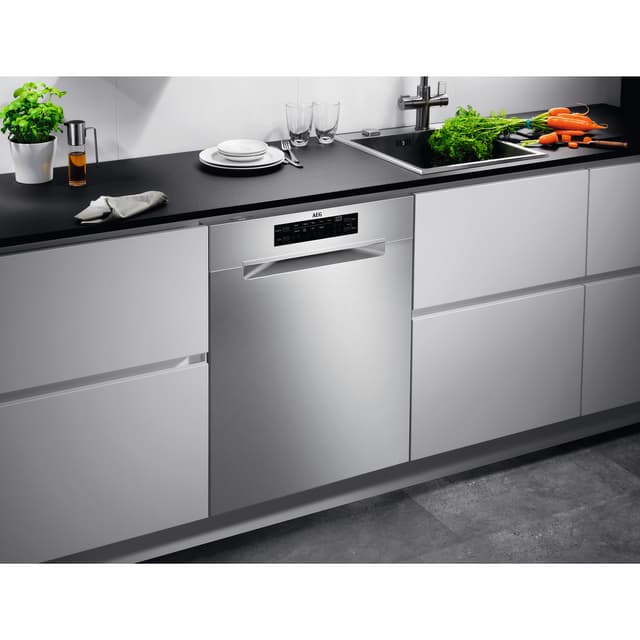 AEG 3000 Series opvaskemaskine FBB32607ZM (stål)