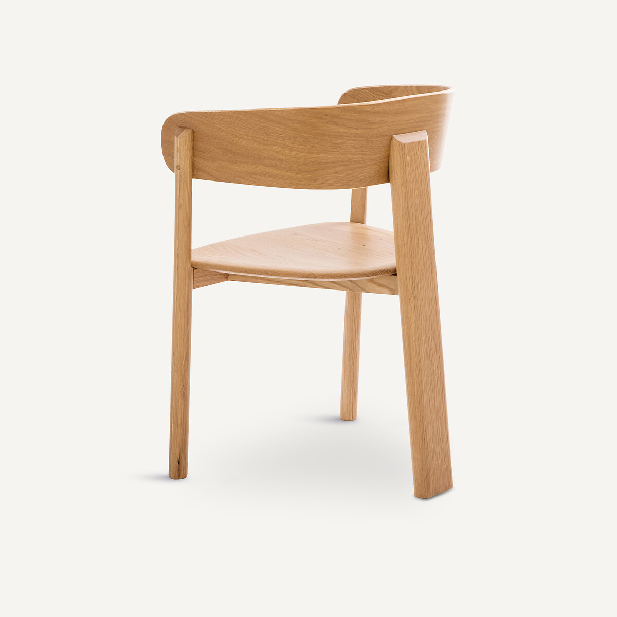 AM.PM<br>Mesa e poltrona Marais, design de E. Gallina
