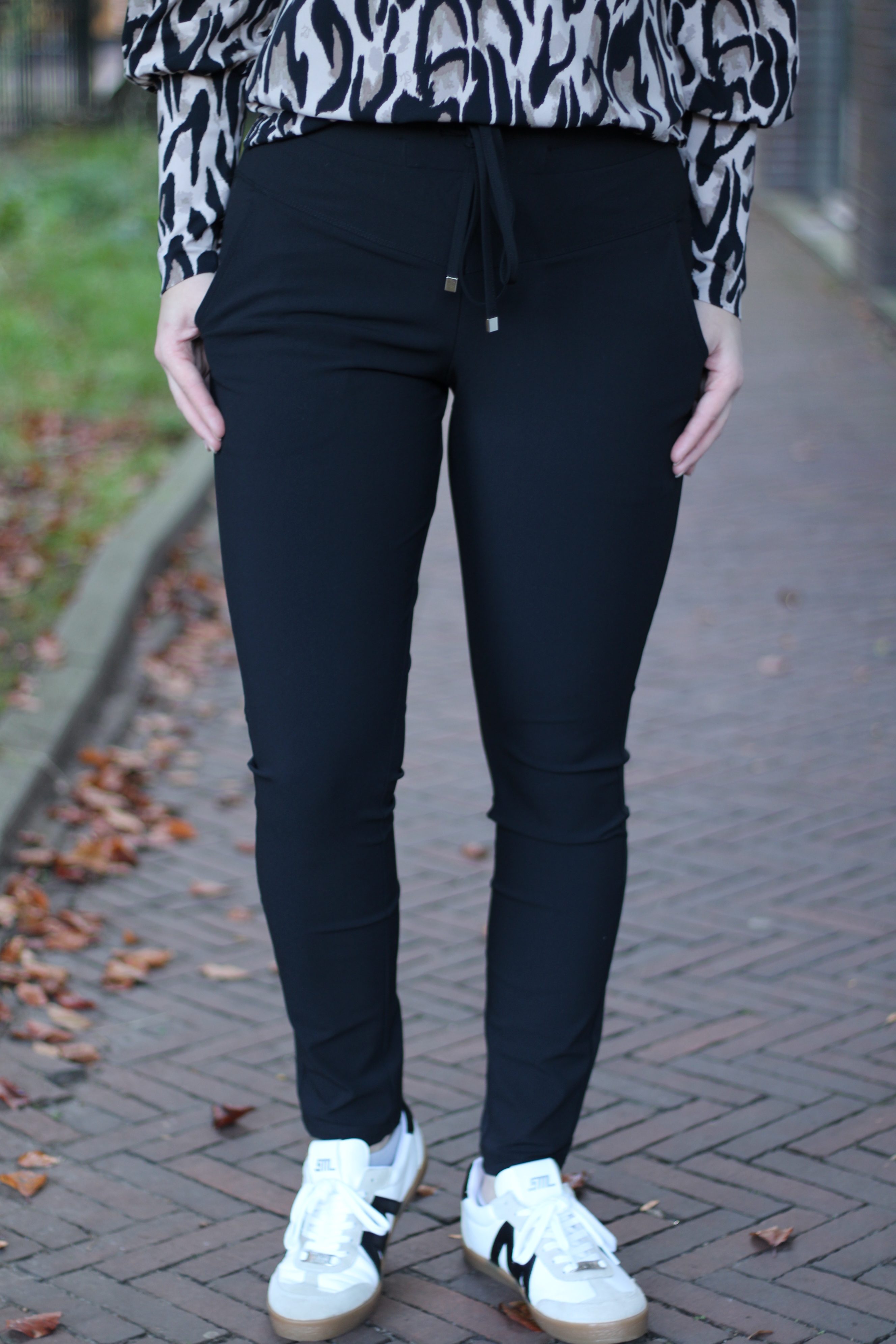 Zoso - Amber Travel Pant - Black