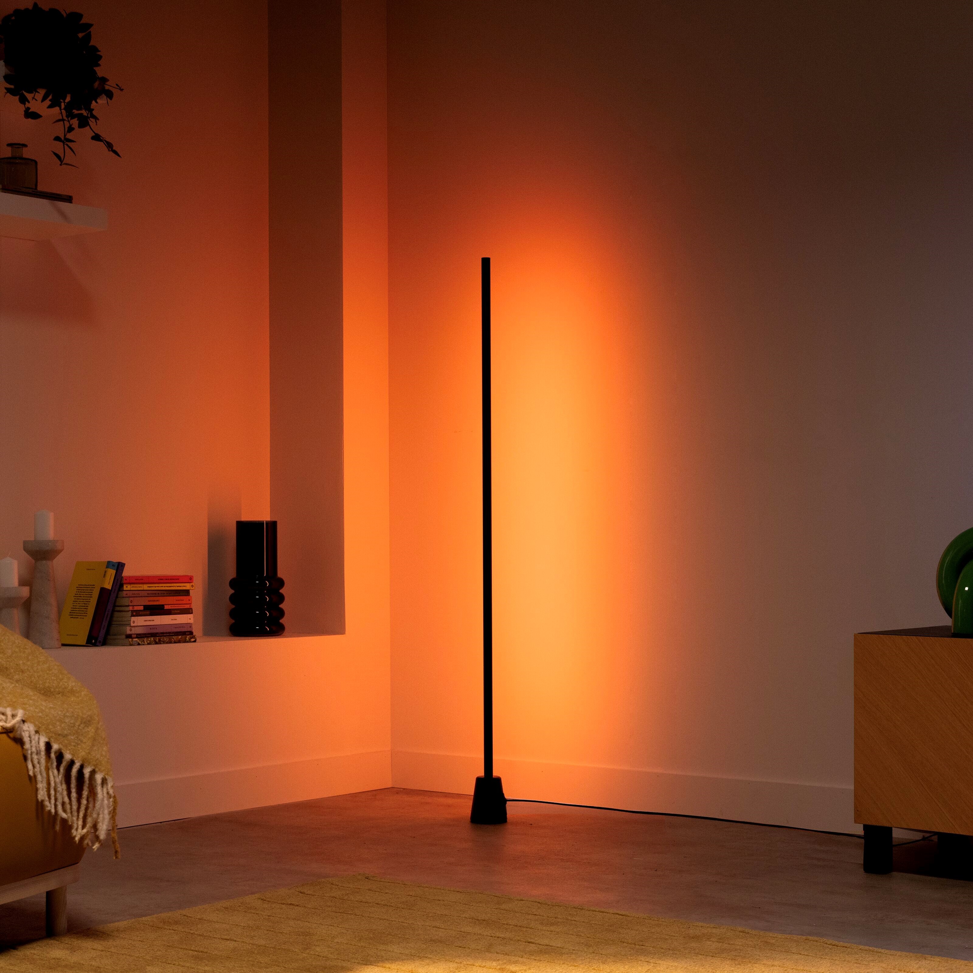 WiZ Gradient floor lamp RGBIC Gulvarmatur