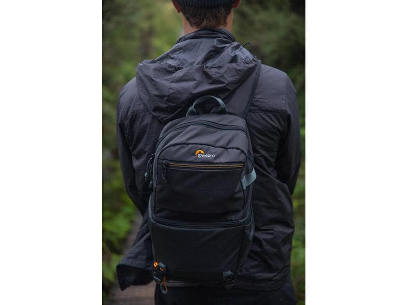 Lowepro Fotorucksack Slingshot SL 250 AW III Umhängerucksack, welcher sich ideal zum Reisen eignet