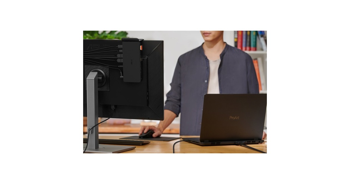 ASUSTriple 4K Thunderbolt 4 Dock DC500 dockingstation  (Zwart)