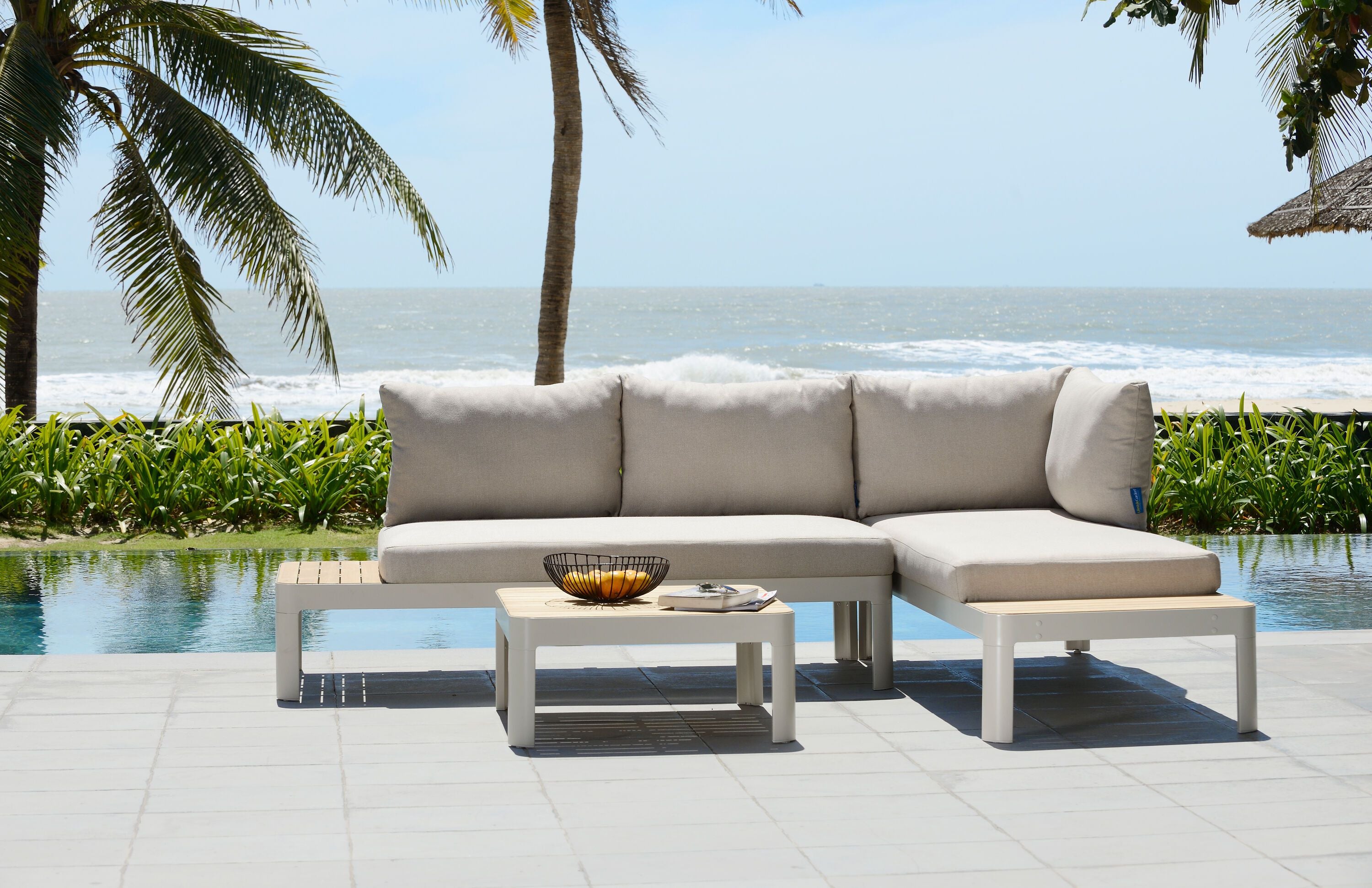 MAIO Rückenlehne inkl. Kissen sand - Sand / B: 67.0 cm x T: 61.0 cm x H: 20.0 cm