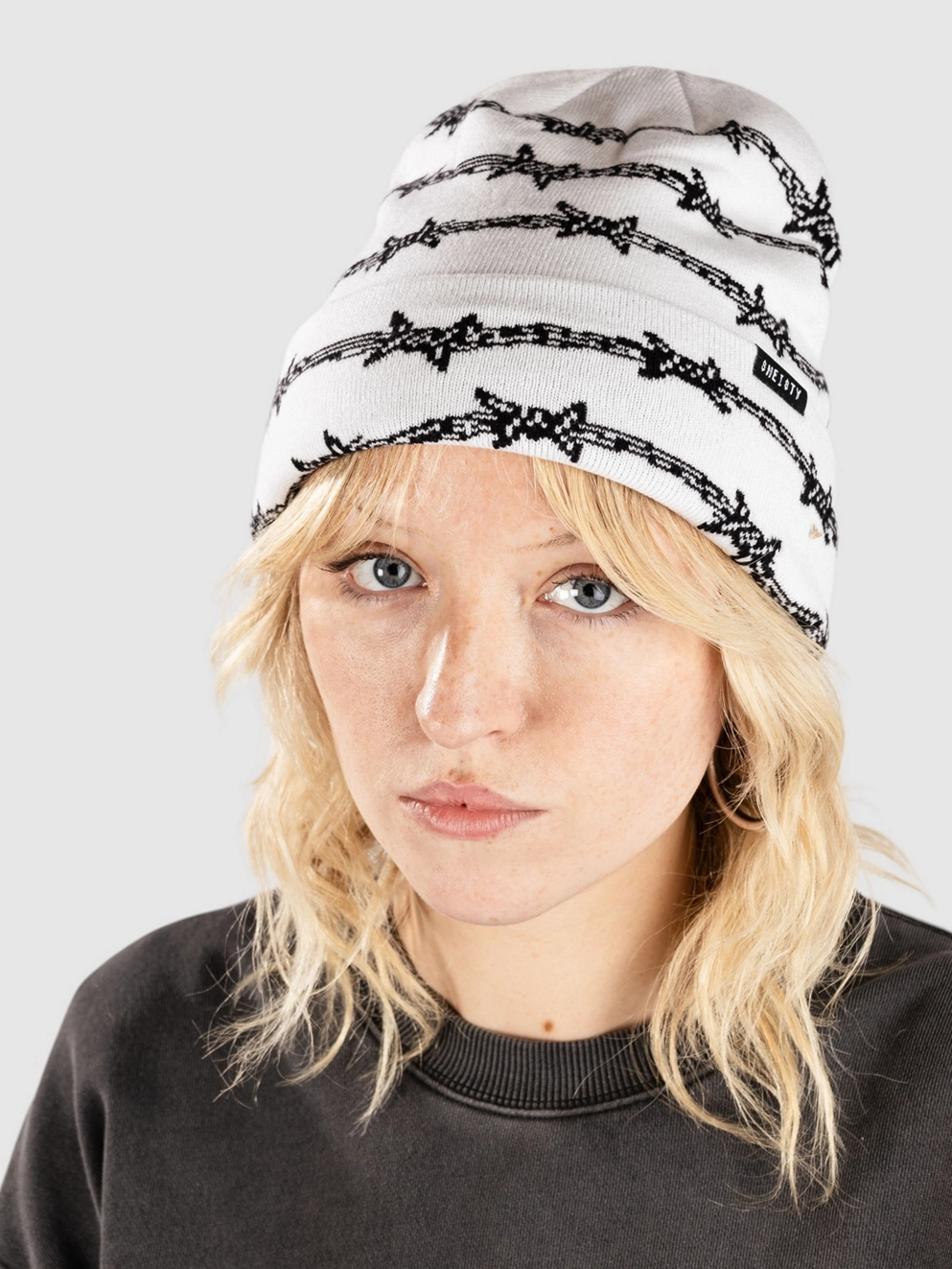 Sheisty Barbed Wire Beanie white