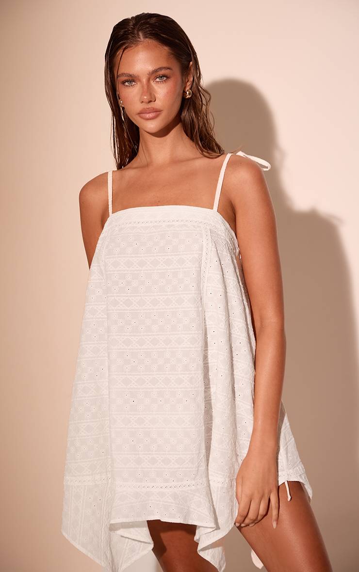 Blanc Robe De Plage Trapèze Broderie Anglaise