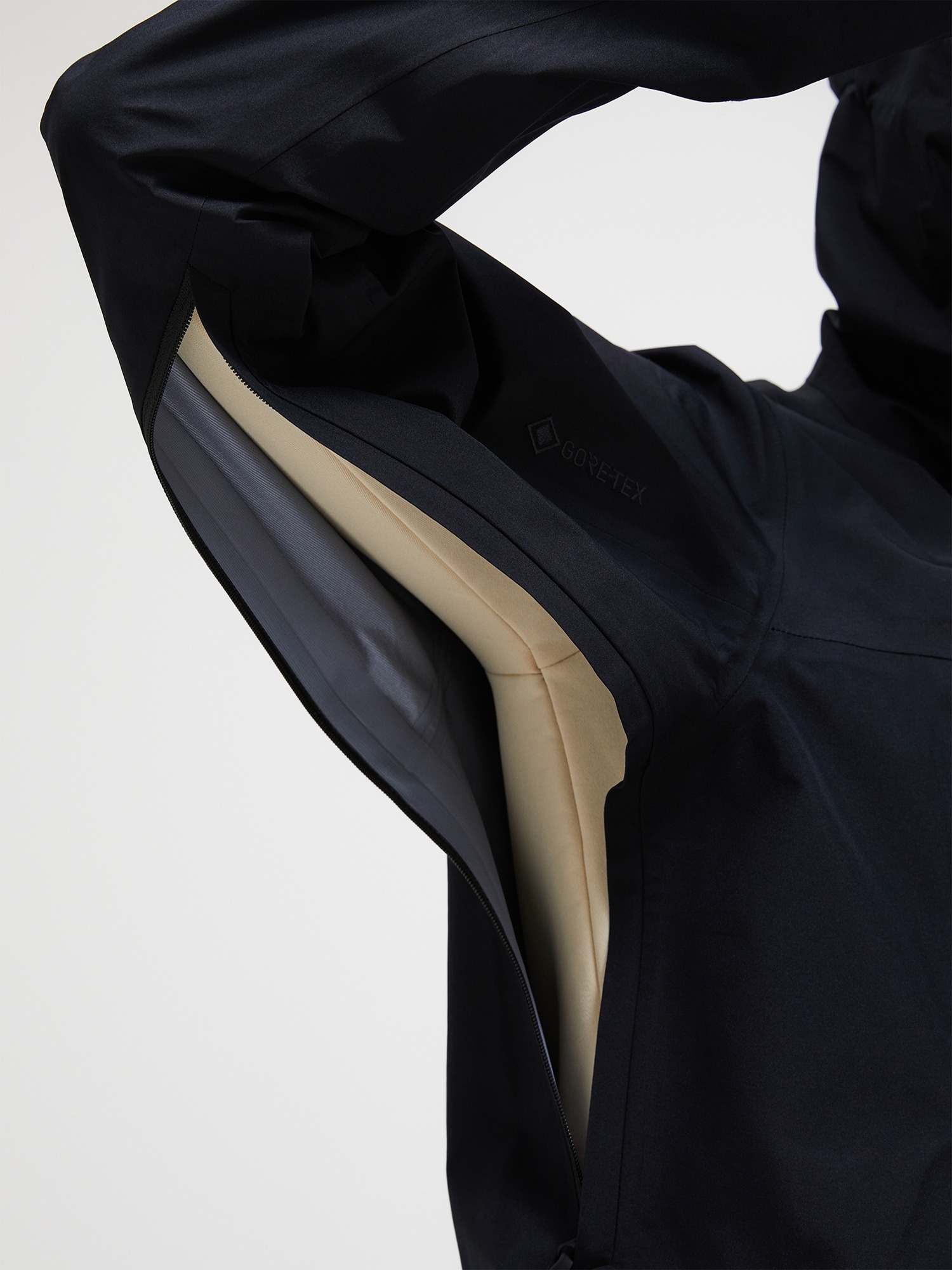 Vertical GORE-TEX 3L Anorak Dame Black