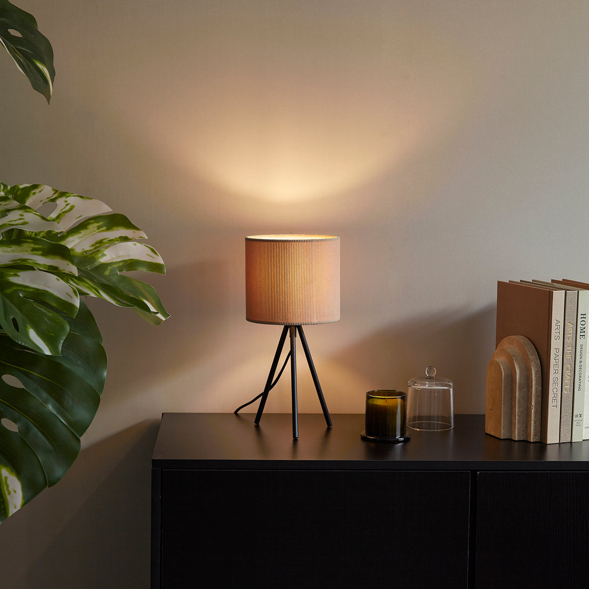 QAZQA Moderne tafellamp taupe met velours kap - Luz
