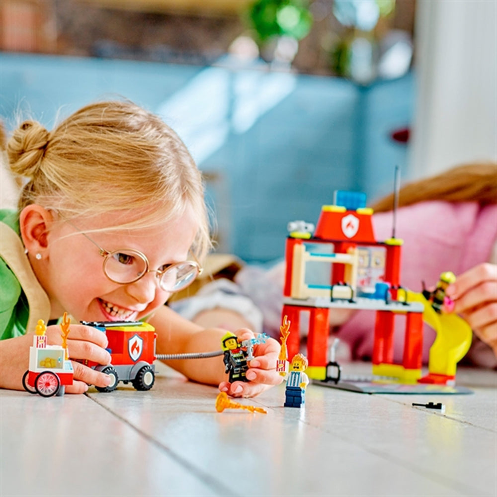 City Brandstation og Brandbil - LEGO®