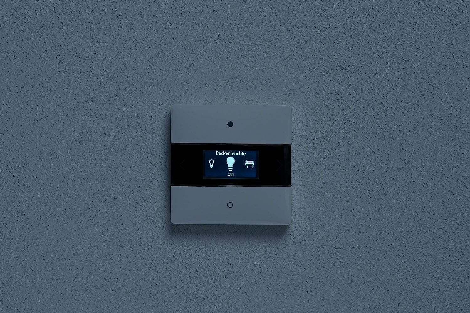 Theben 4969238 iON 108 KNX-ruimtecontroller met geïntegreerde temperatuurregelaar | Veilige communicatie via KNX Data Secure | App-bediening via Bluetooth
