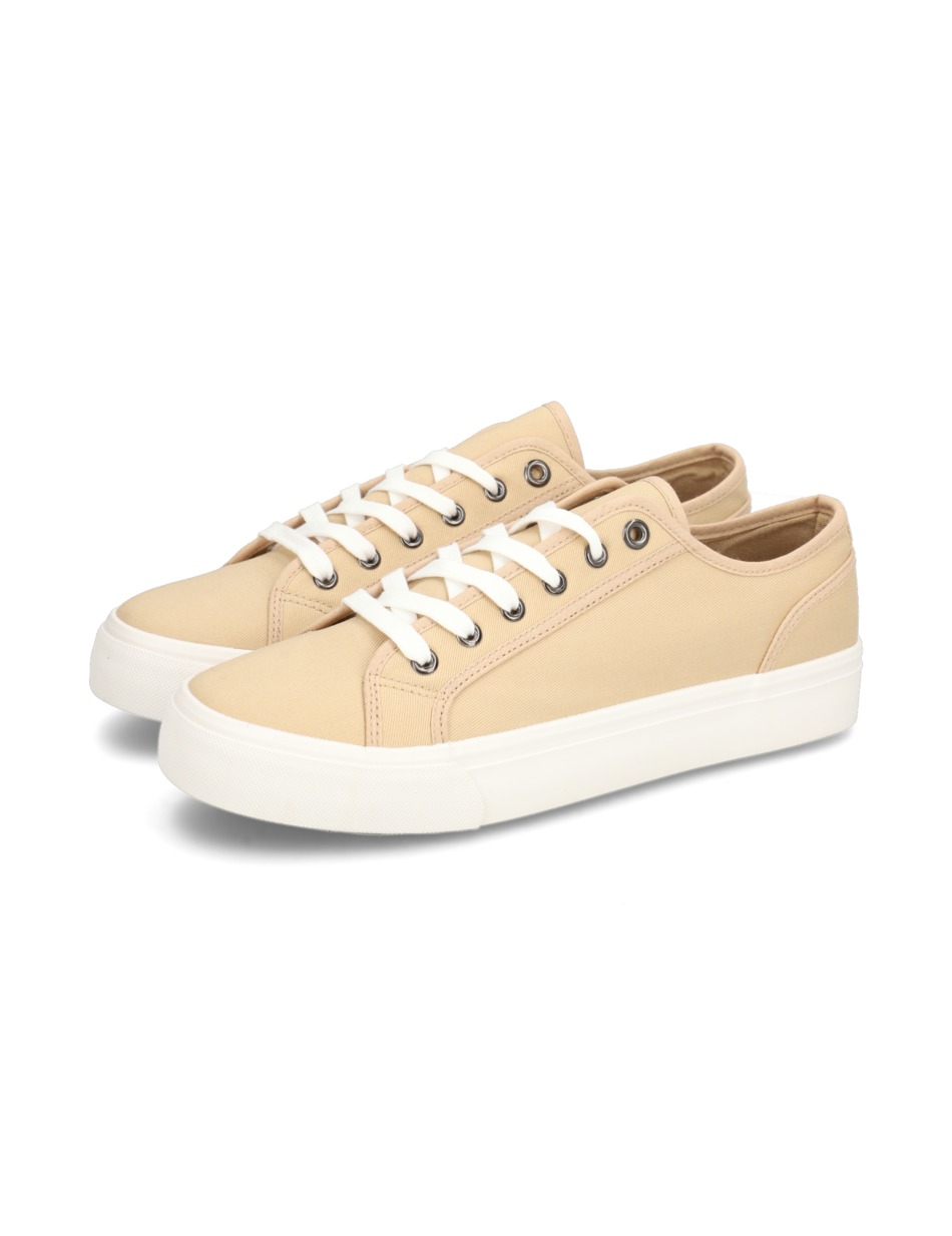 Canvas Sneaker