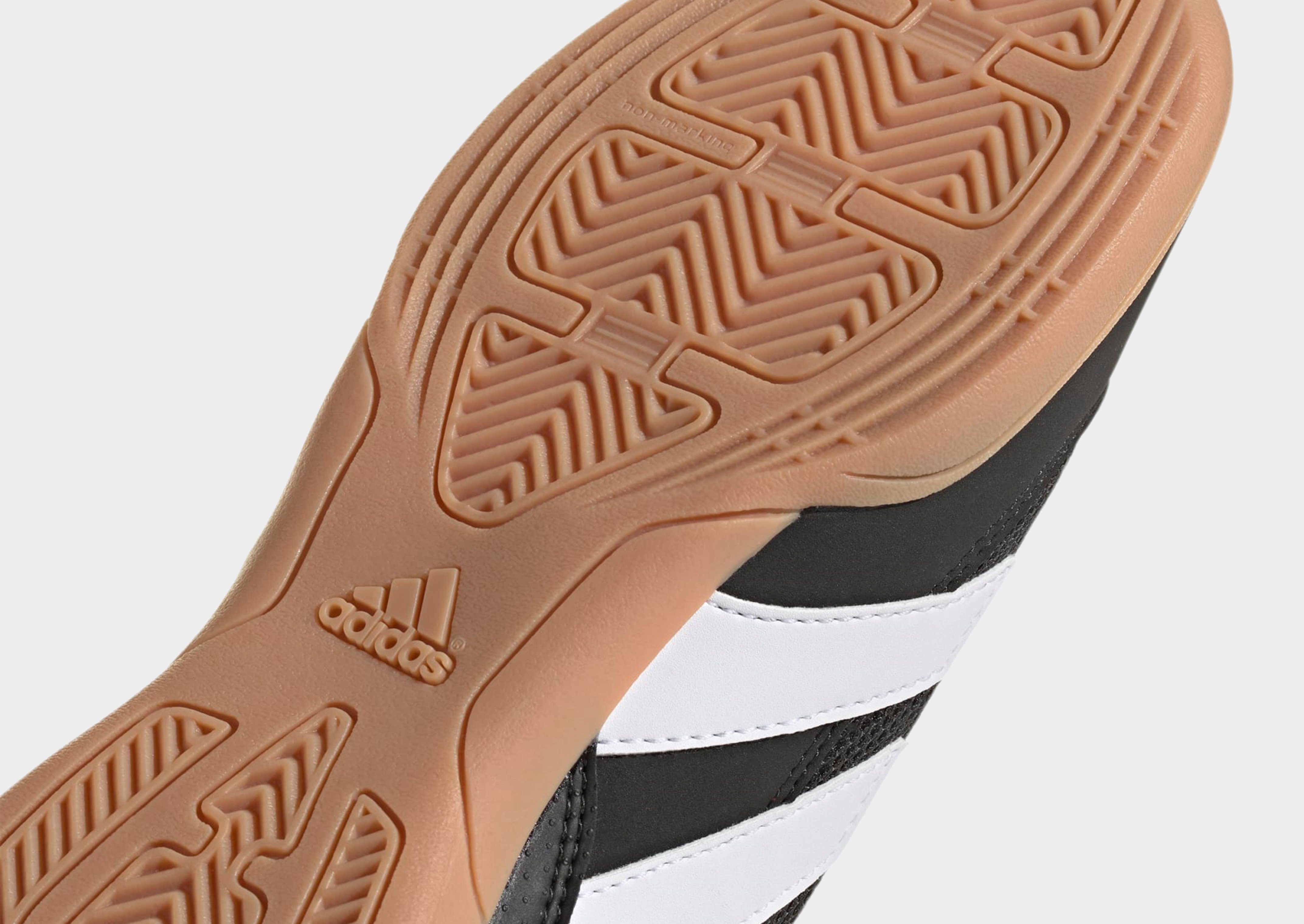 adidas Chaussure de football Predator Club Indoor Sala