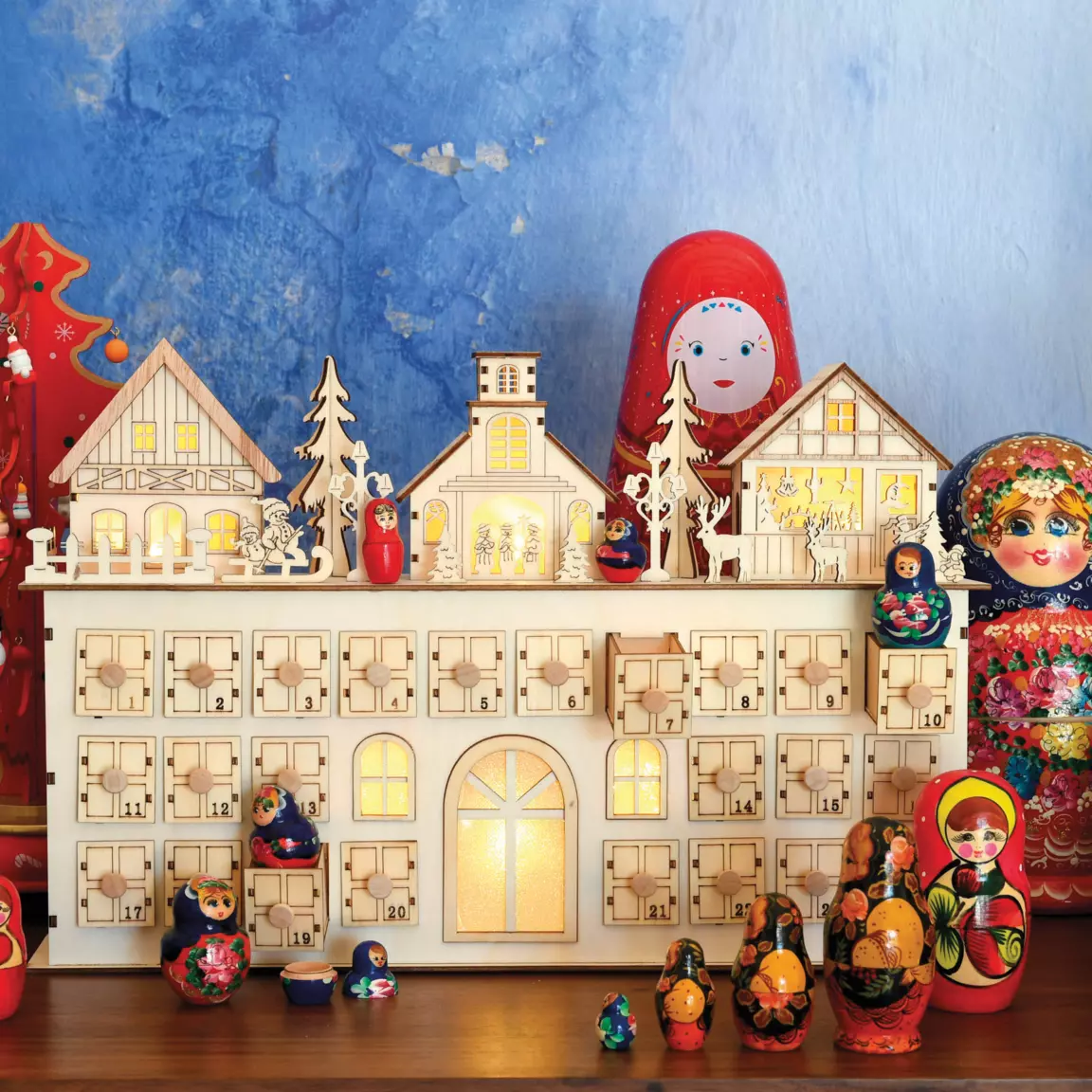 Calendrier de l'Avent lumineux à remplir Maison décorée en bois