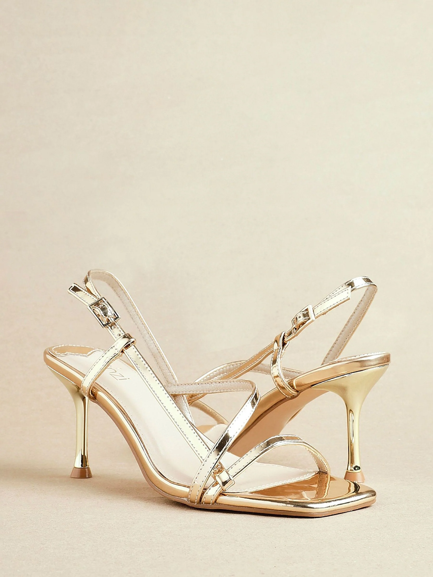 Linzi Midnight sandalen met hak en bandjes