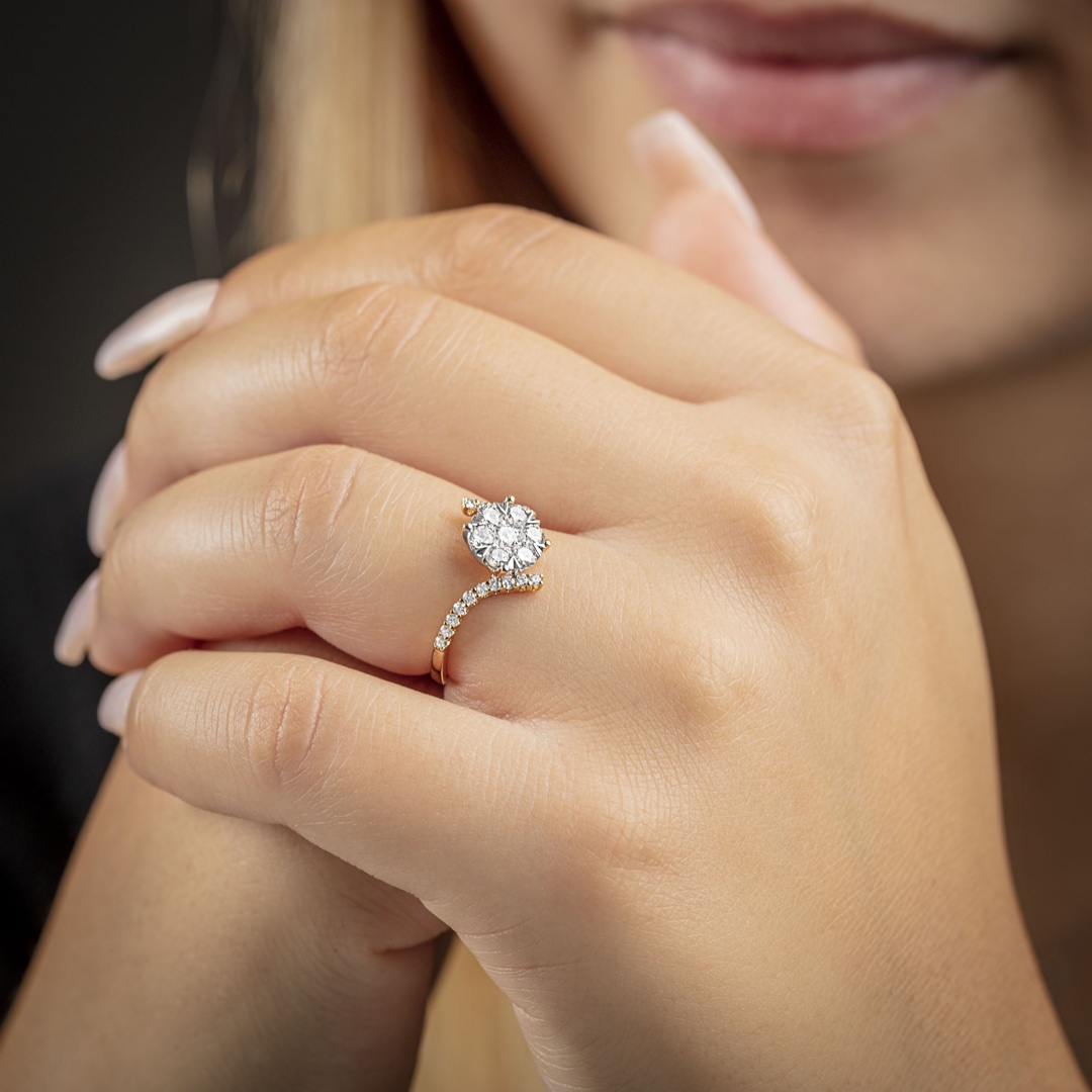 0.75 Karat Diamanten Verlobungsring 750/18 K Gelbgold