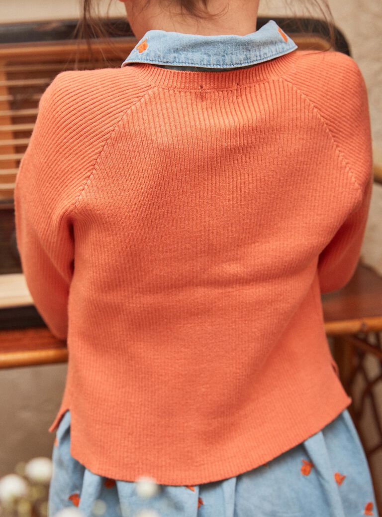 Cardigan orange en tricot