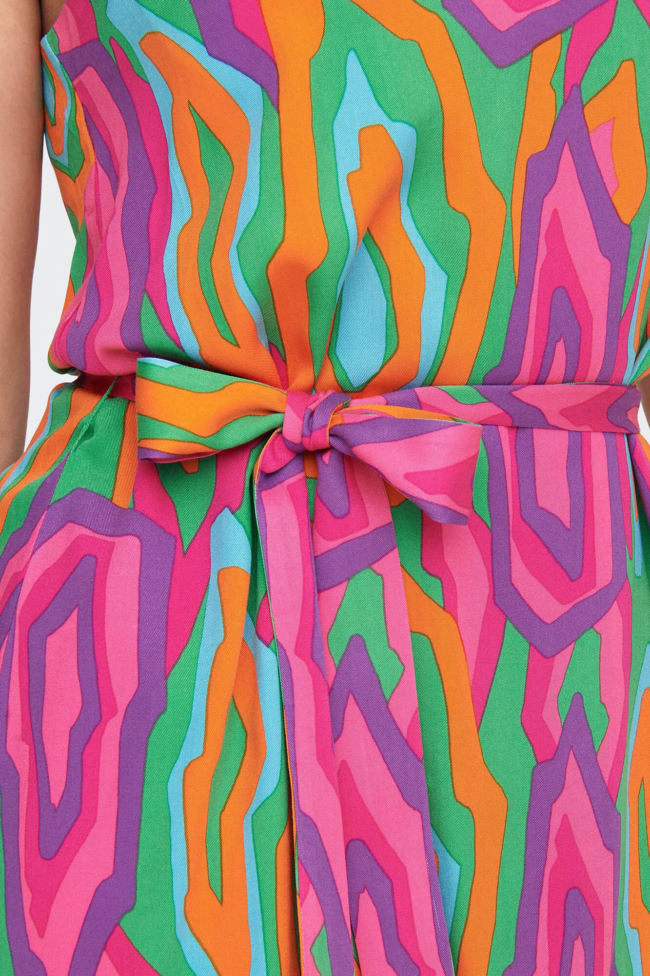 Vestido curto de alças estampadas