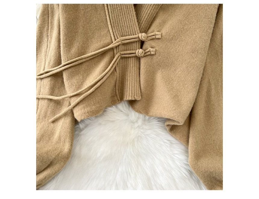 Yearnin - Set: Geribbelde tankjurk + gebreide cardigan met kikkerknoopjes