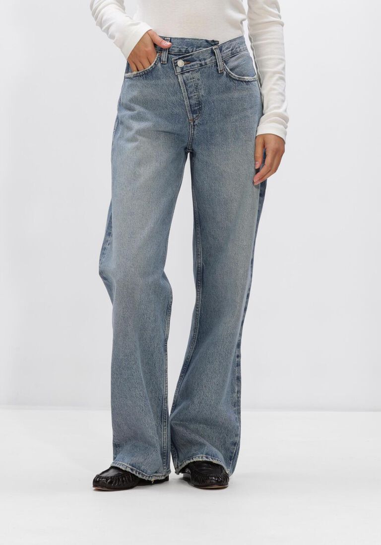 lichtblauwe agolde wide jeans arc criss cross jean