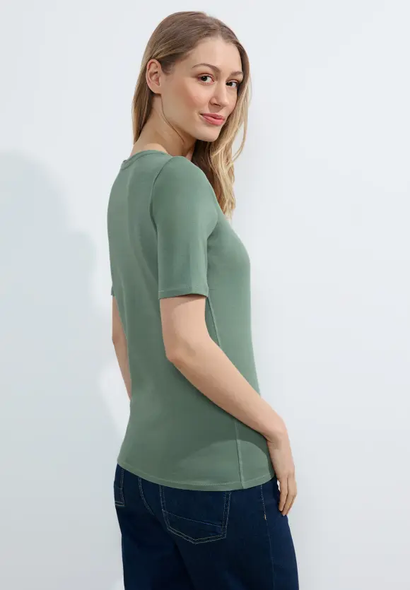 Basic T-Shirt in Unifarbe - raw salvia green