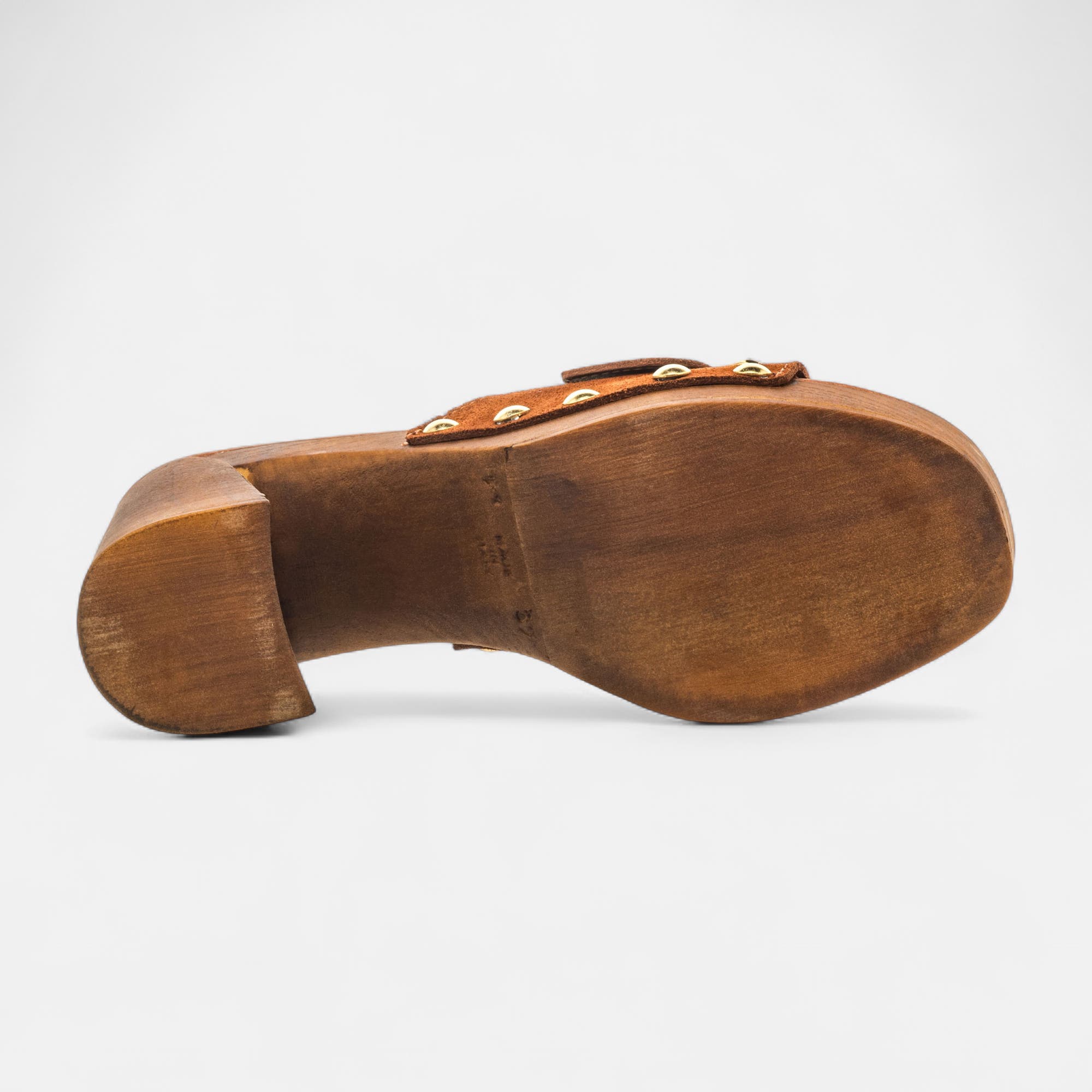 Chaussures semelle bois à talon Femme en cuir cognac