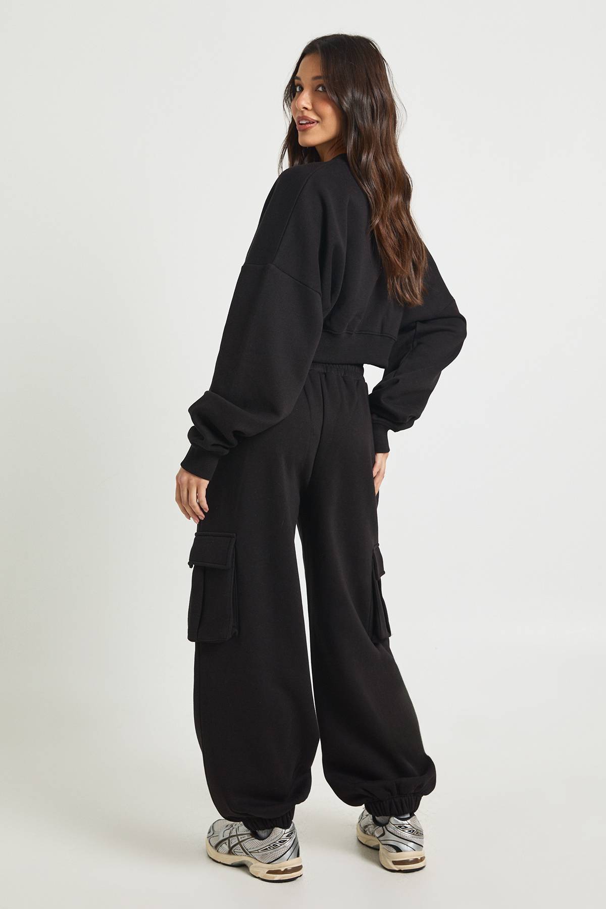 boohoo Ensemble de Jogging Cargo avec Sweatshirt Oversize