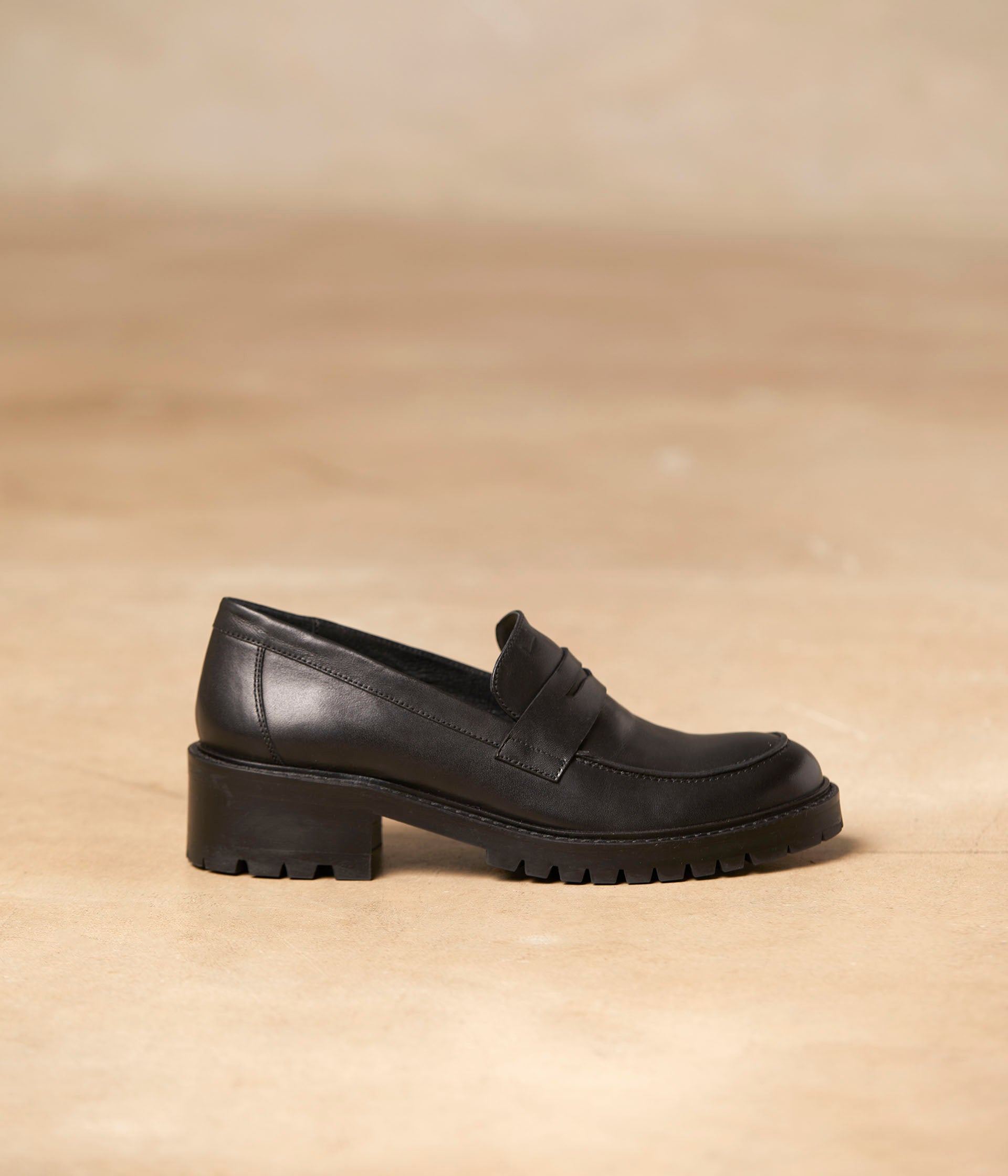 Mocassins noirs crantés Aubree