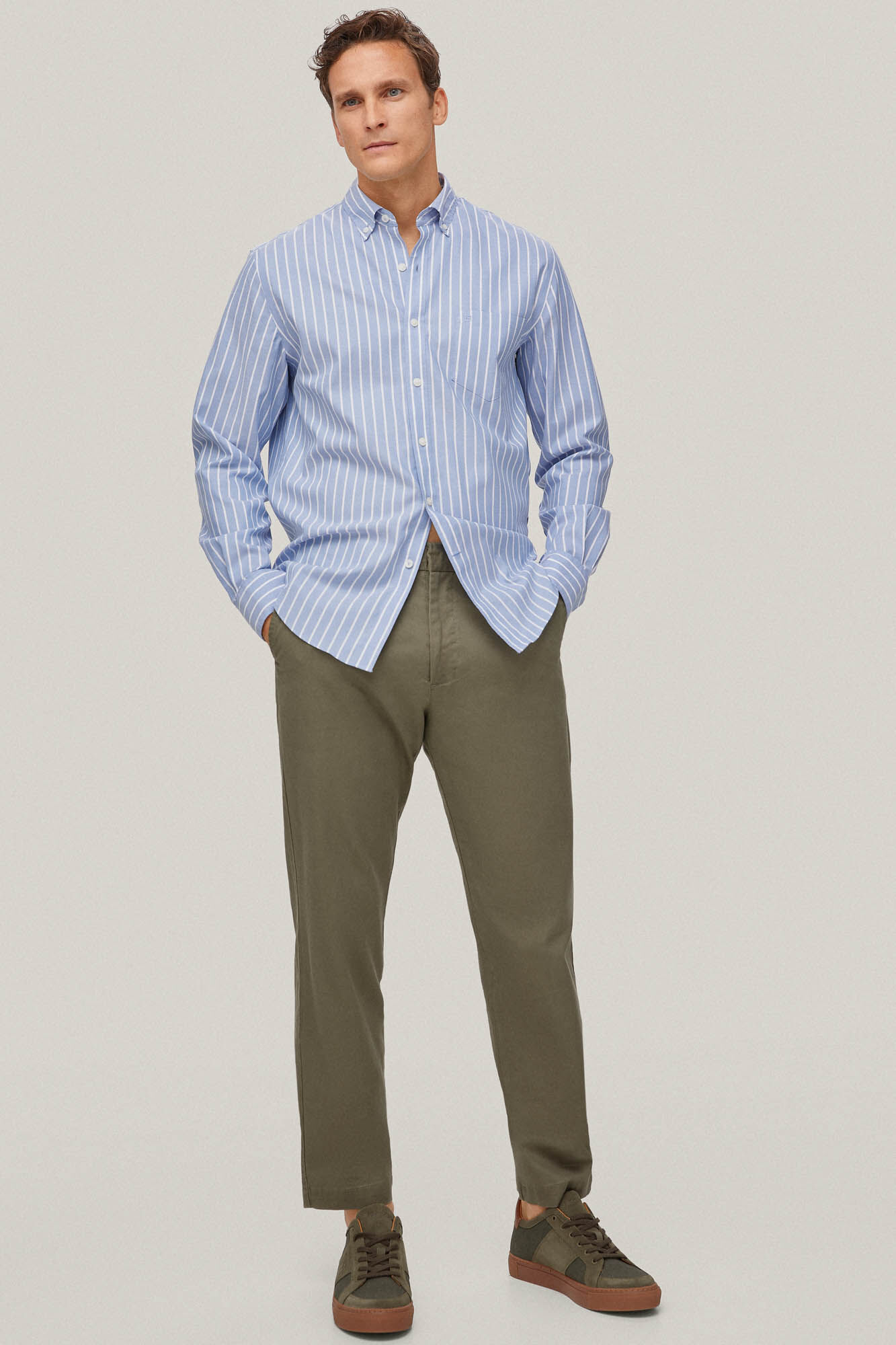 Camisa listrada que não precisa passar e resistente a manchas - Azul