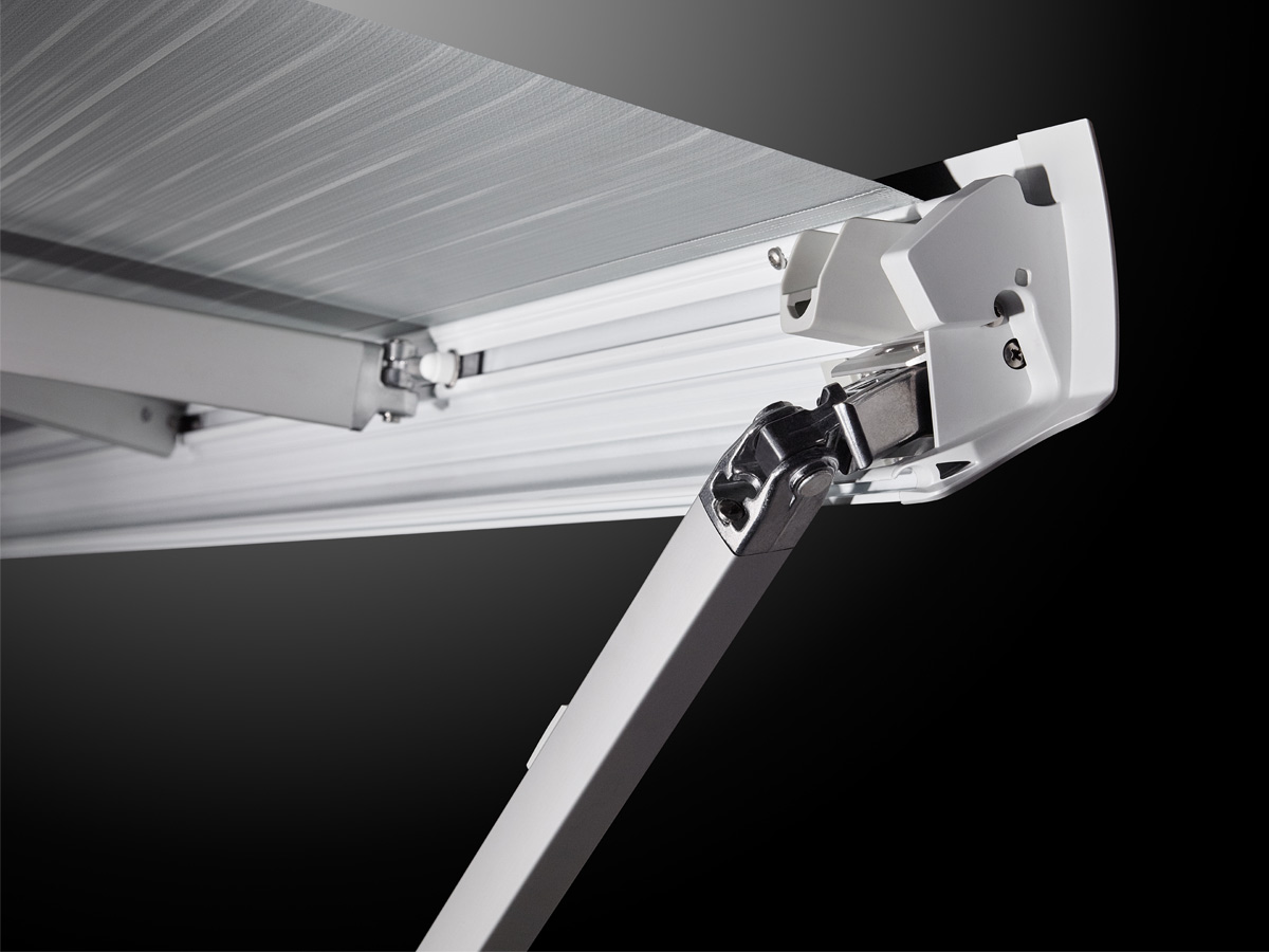 Thule Omnistor 5200 wit 350 Sapphire Blue cassetteluifel