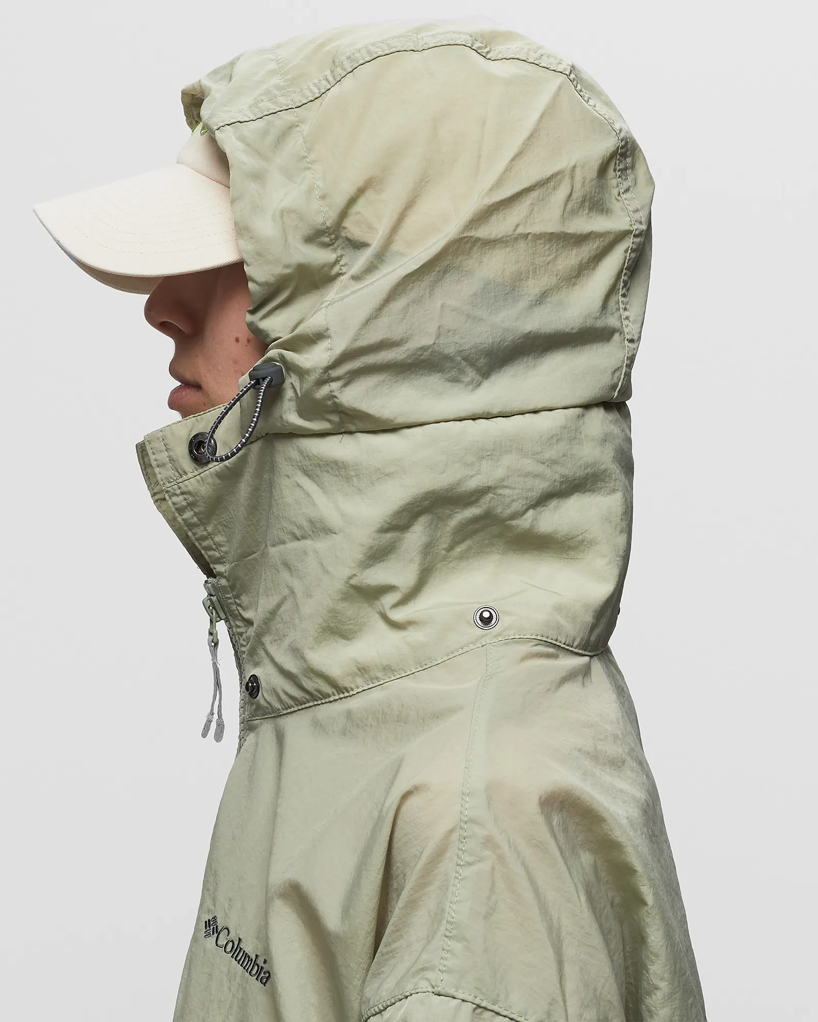 Columbia Paracutie Windbreaker