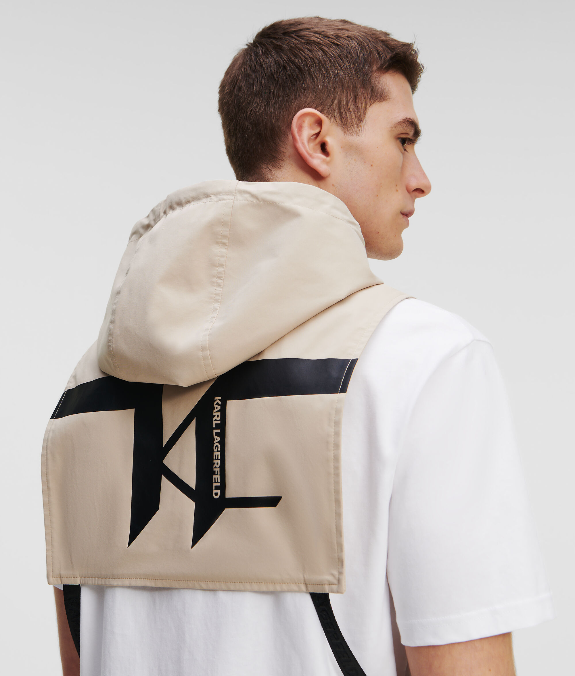 PARKA AVEC CAPUCHE AMOVIBLE