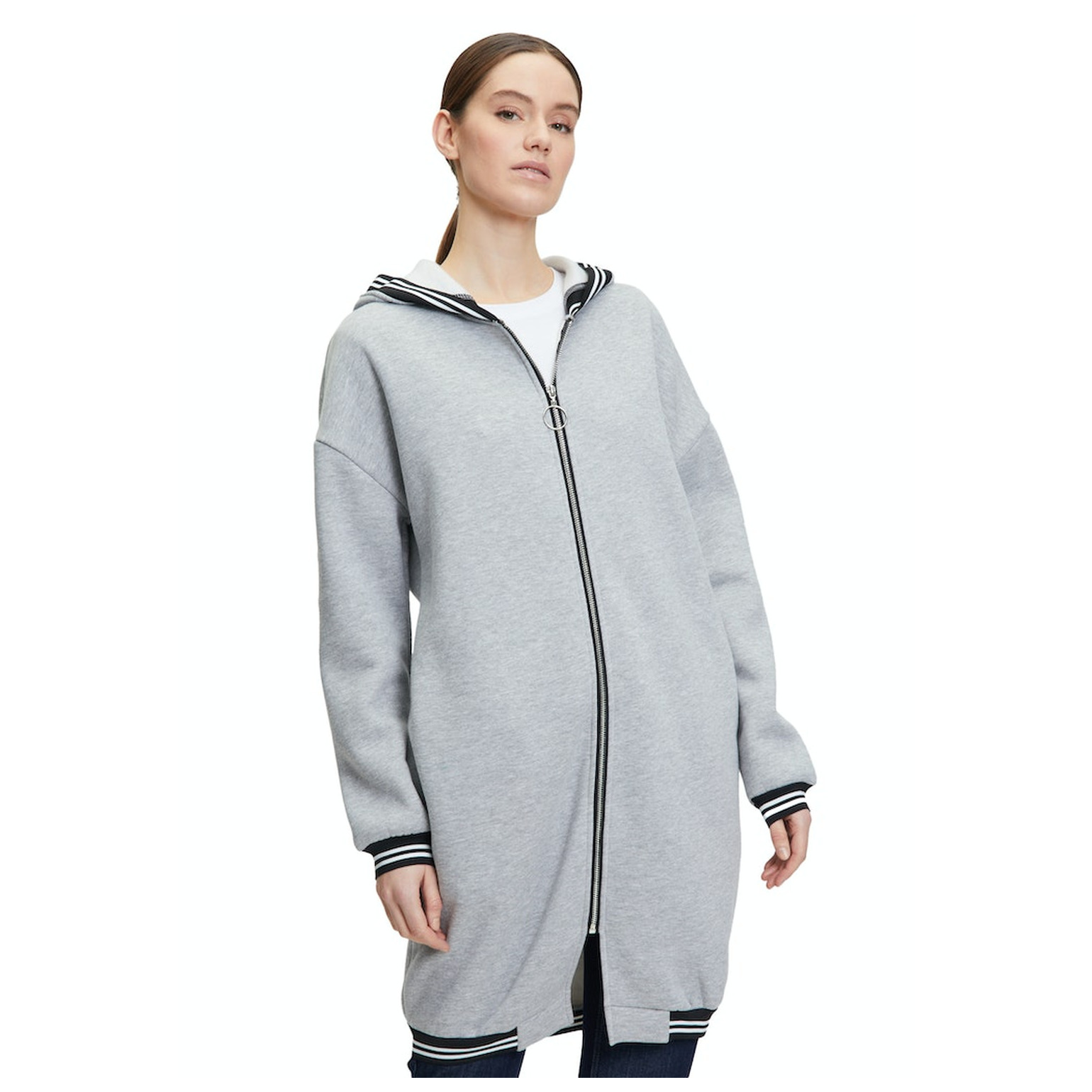 Amber & June Mantel Casual