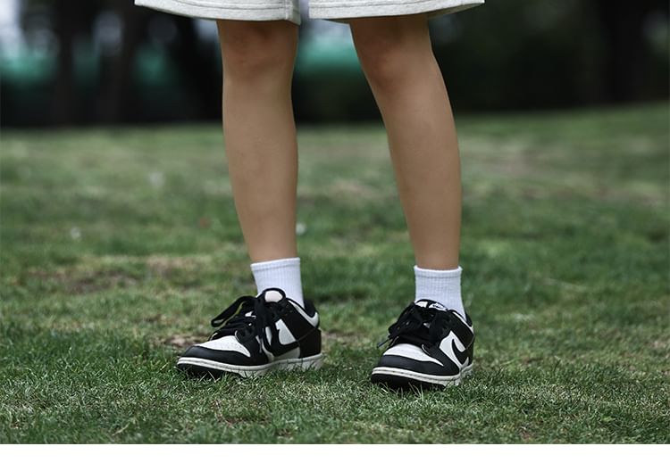 ROOSE - Mid Rise Lettering Shorts