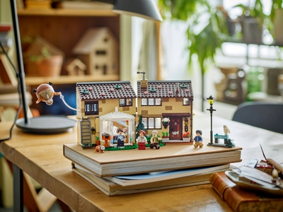 LEGO Ligusterlaan: bezoek van tante Margot (76451)