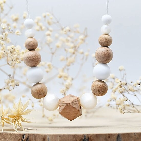 Collier d'allaitement et de portage   Blanc effet nacre et bois        de               Irréversible