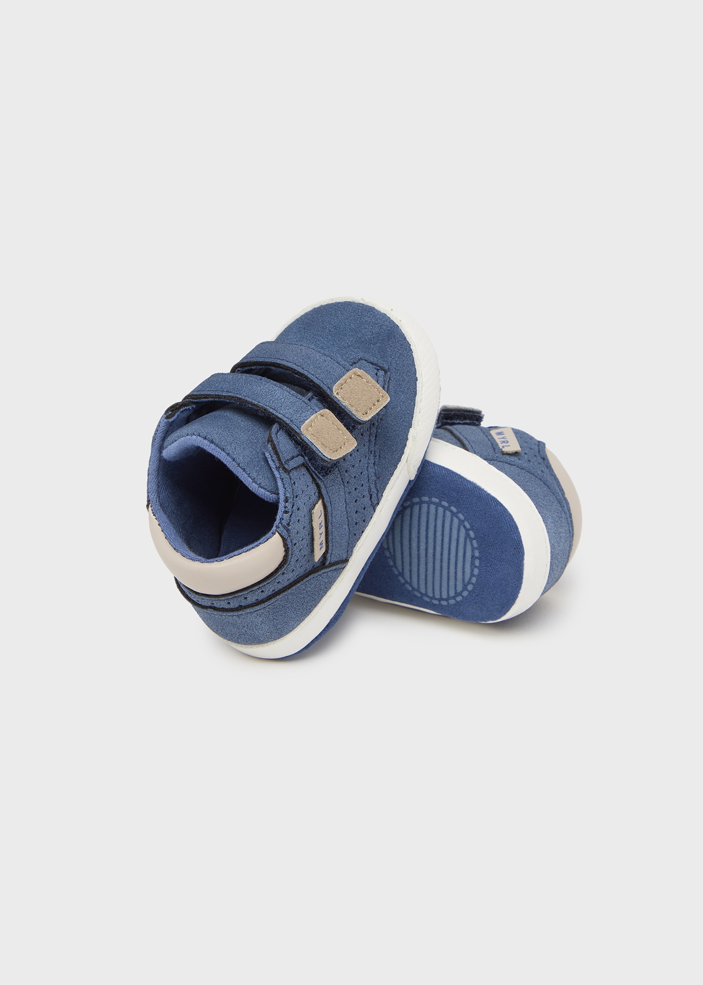 Botas esportivas de cano curto para recém-nascidos