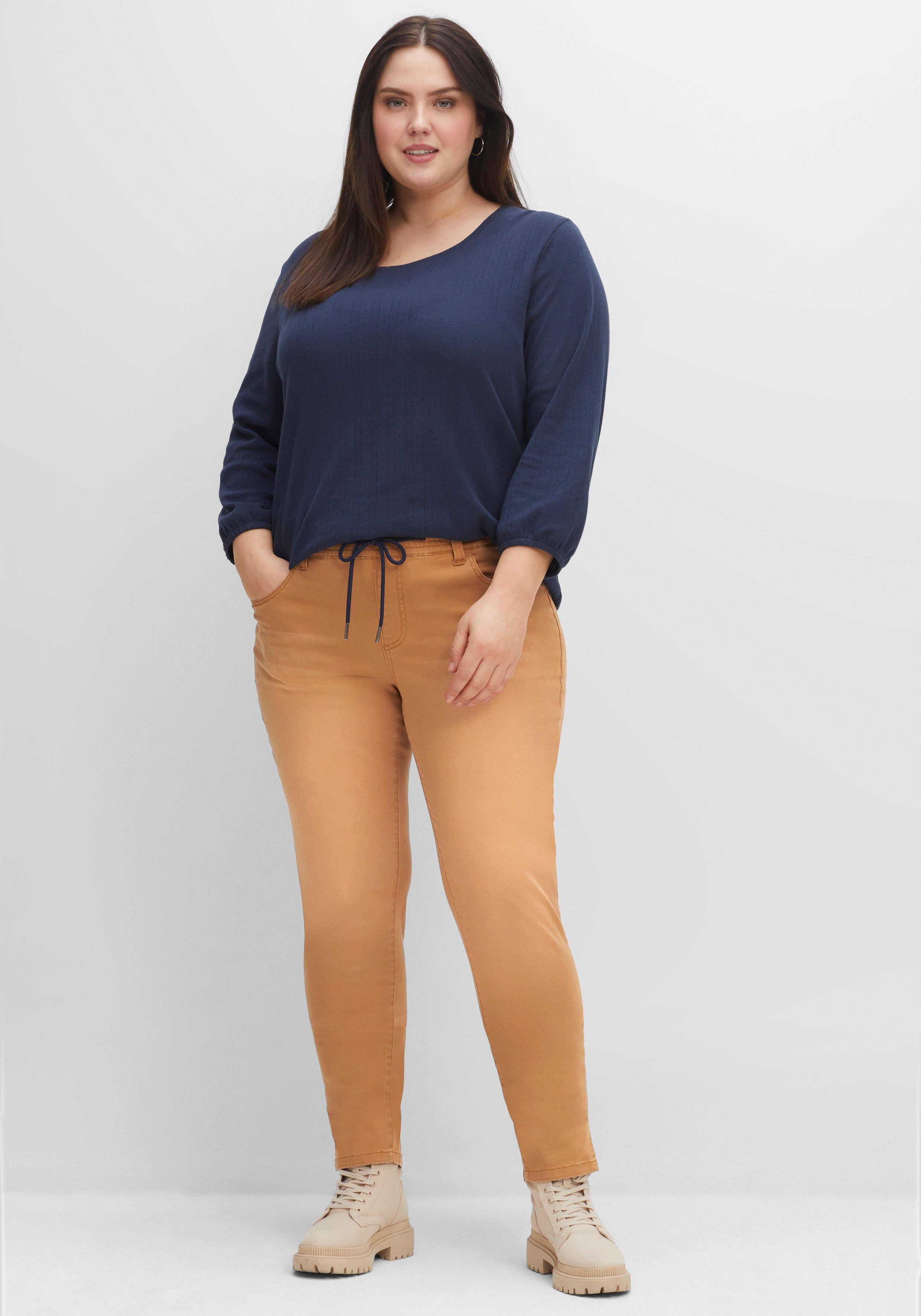 Schmale Colored- Jeans mit Schlupfbund