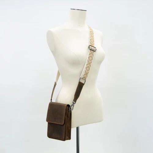 DSTRCT Alligator Creek Telefoontasje Cognac
