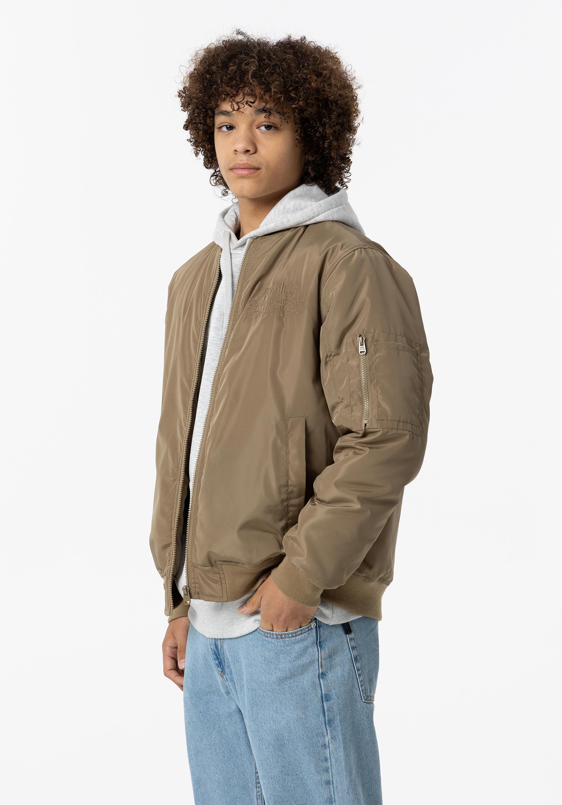 Casaco Bomber com Bordado Frontal