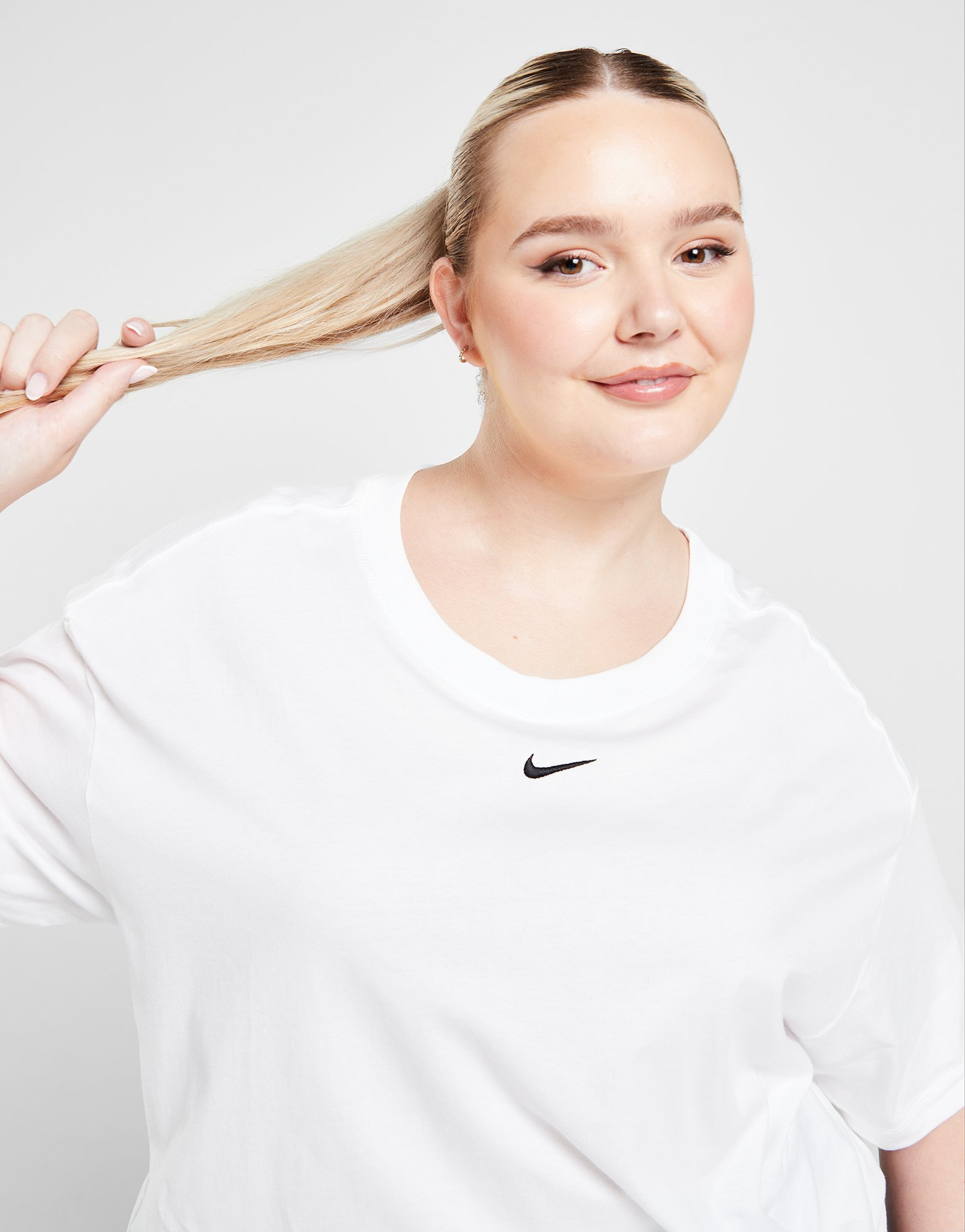 Nike Haut à manches courtes oversize pour Femme (grande taille) Sportswear Essential