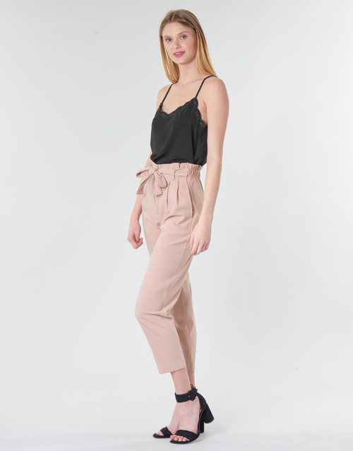 Betty London - MOUDI - Rose
