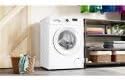 Bosch WGE02471, Serie 2, Waschmaschine 7 kg, 1400 UpM, Frontlader, Nachlegefunktion, schneller waschen mit Speed Perfect, LED Display mit Touch Control, Anti Vibration Design, AquaStop, Weiß
