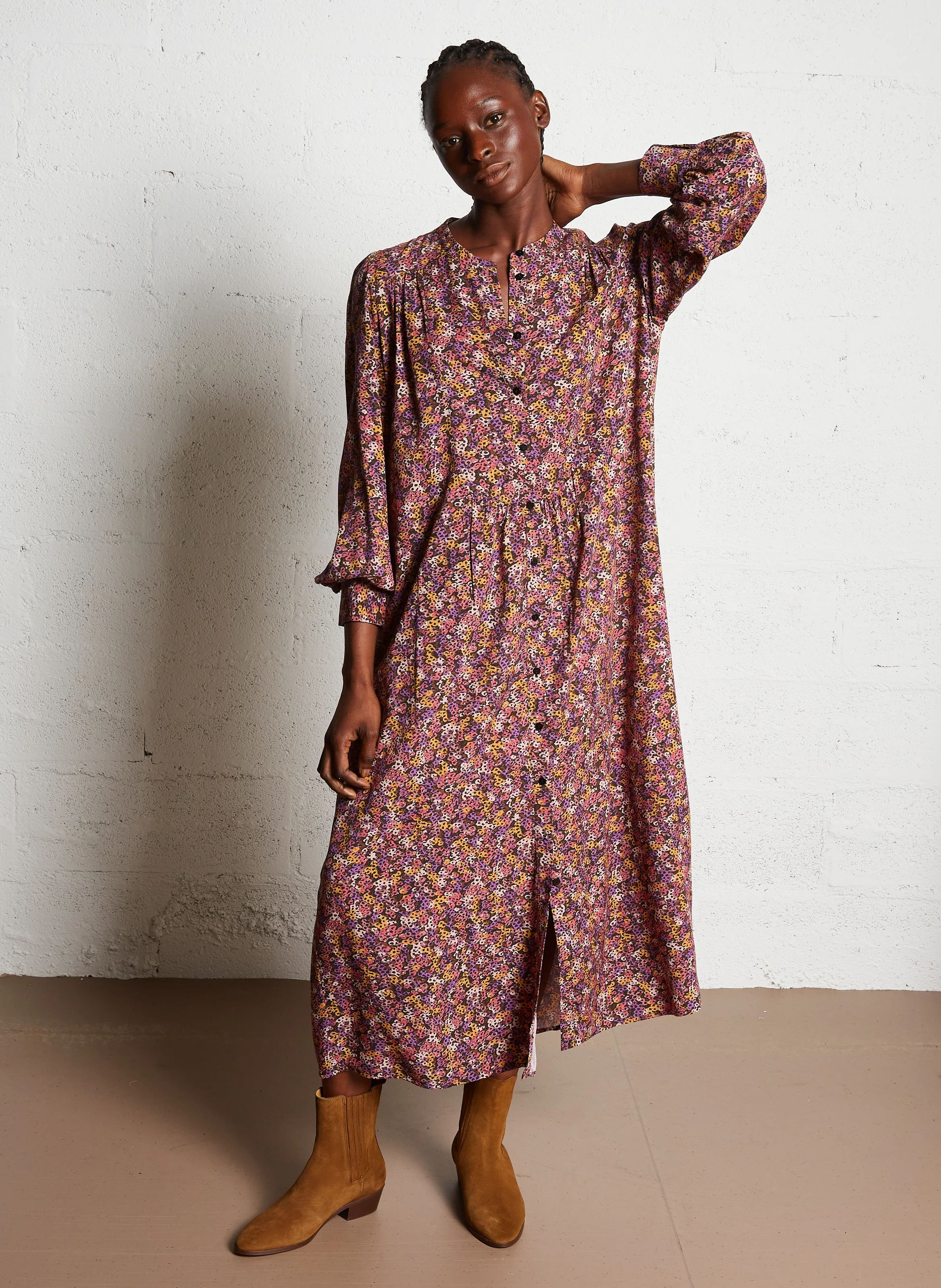 TAMEO - Robe longue col rond à imprimé fleuri | Multicolore