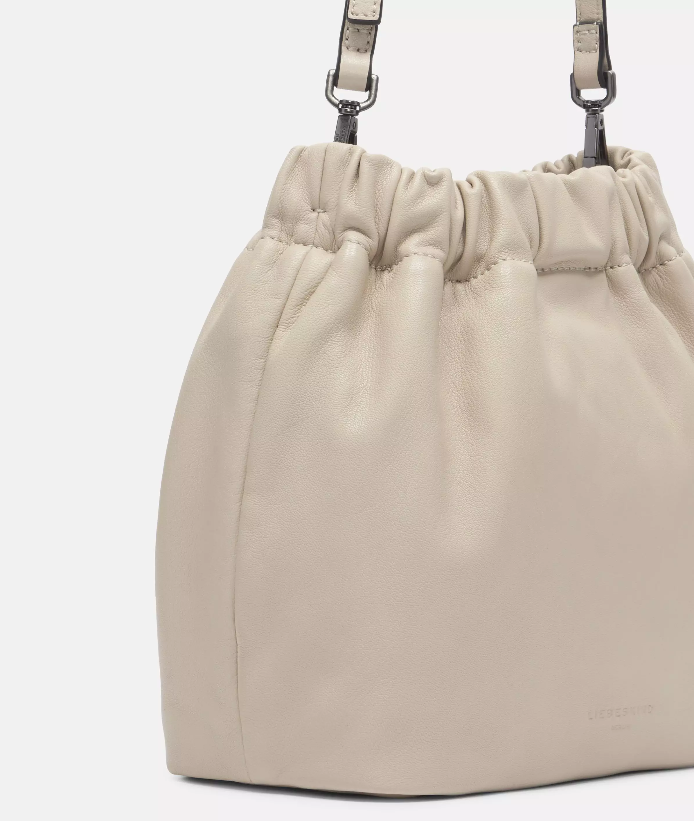 Cloud II Hobo S Handy hobo bag made from naturally grained leather