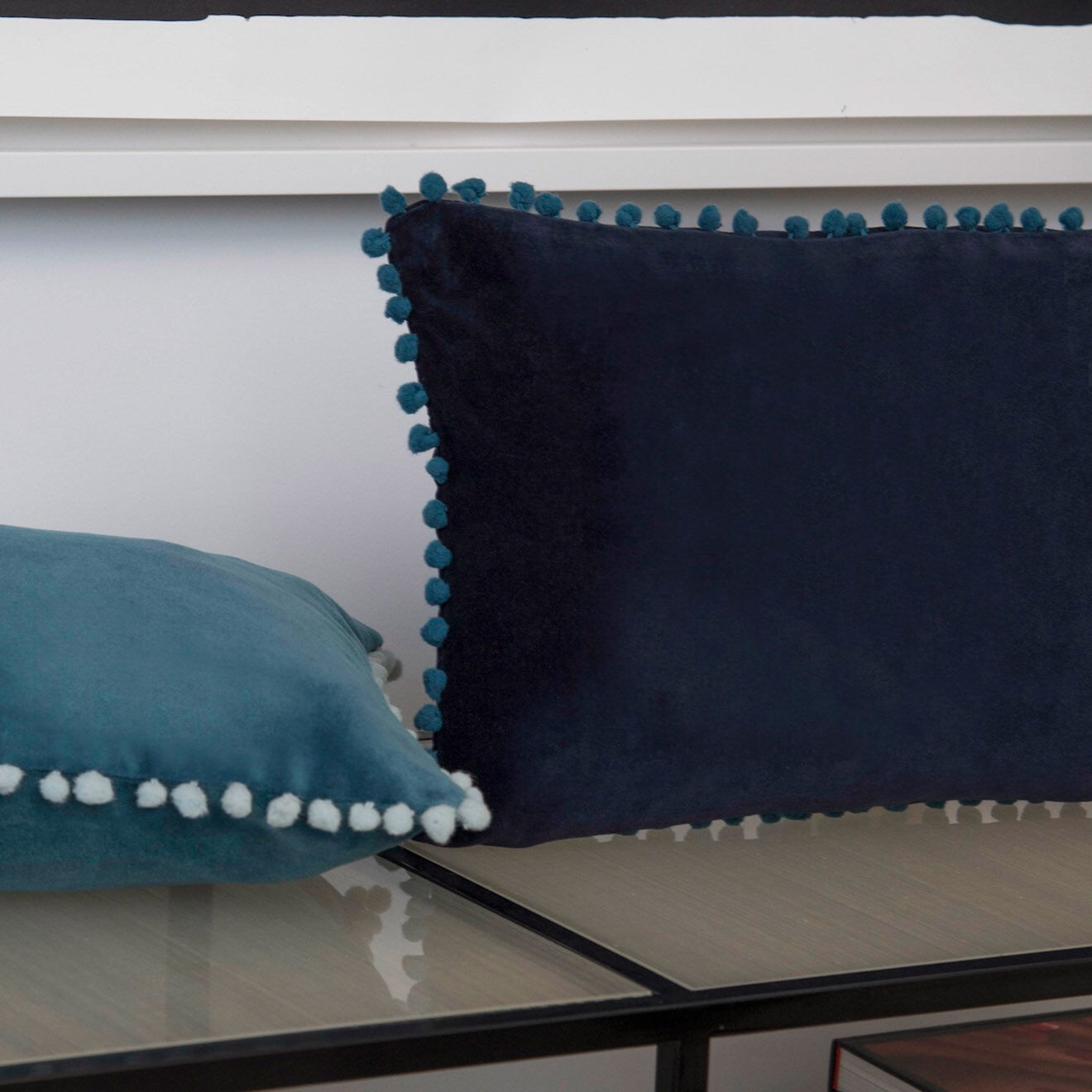 Febronie Housse de coussin en velours Avoriaz bleu nuit - 50x30 cm